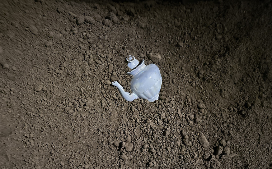 Александра Кузнецова. «Бесполезные земляные работы». Фрагмент экспозиции II Чувашской биеннале современного искусства, июль 2025