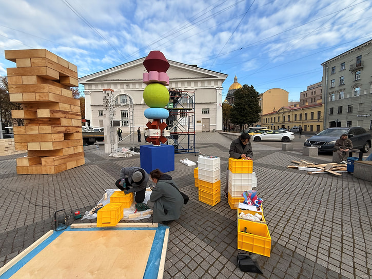 Монтаж экспозиции 