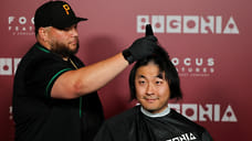 Зрителей побрили наголо на показе фильма «Бугония»