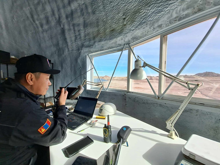 Ученый из организации MARS-V, которая работает над строительством станции-аналога Марса в пустыне Гоби