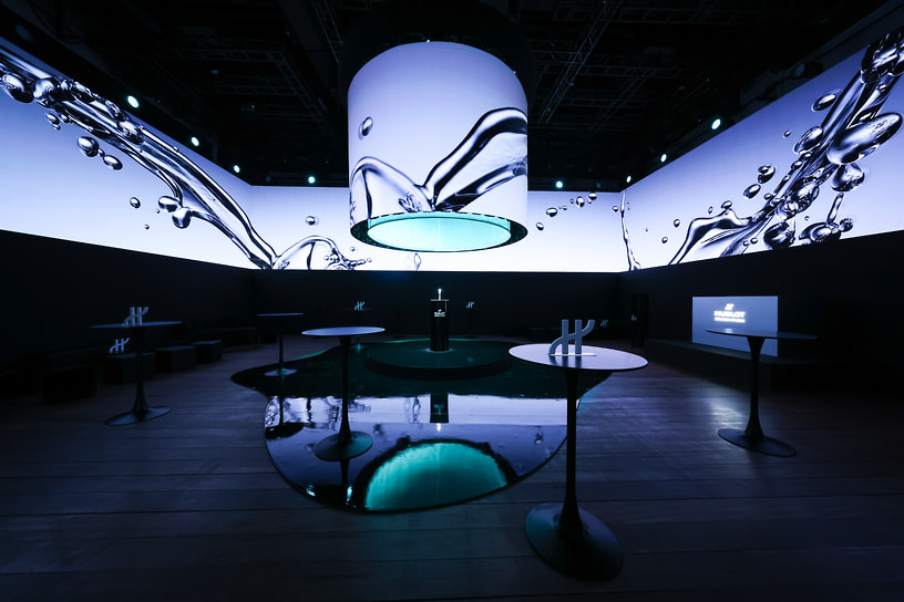 Презентация Hublot MP-17 Meca-10 Arsham Splash Titanium Sapphire в Сингапуре