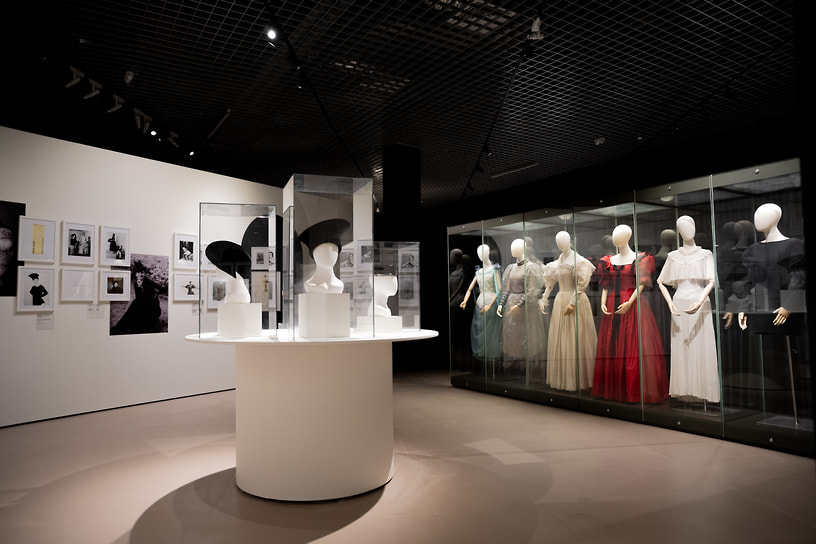 Экспозиция выставки «Плисецкая. Полюс магии» в Рязанском историко-архитектурном музее-заповеднике