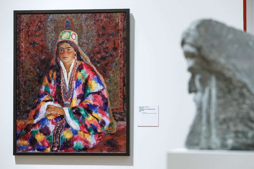 Михаил (Микаэл) Аветов. «Таджичка в национальном костюме», 1940