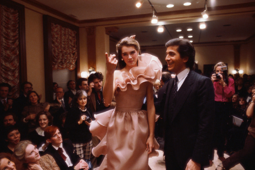 С модельером Джованни Валентино на показе мод Valentino, 1981 год