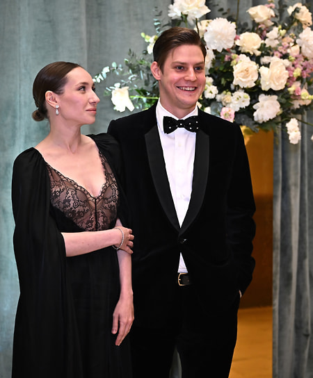 Актер Павел Табаков и пиар-менеджер Ксения Ермоленко на юбилейном ужине «Тайны Метрополя»