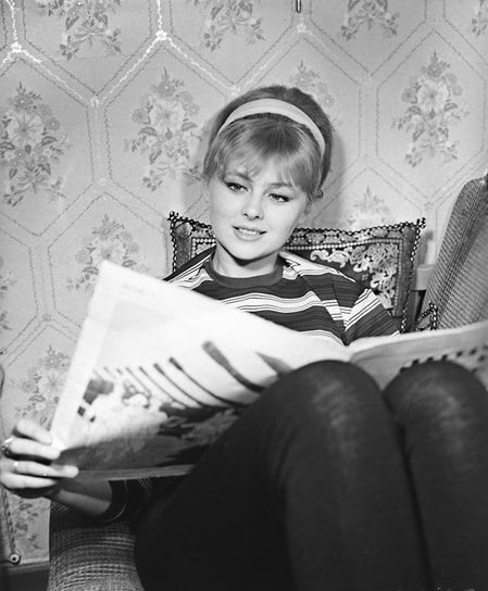 В 1966 году Наталья Селезнева окончила Театральное училище им. Б. В. Щукина