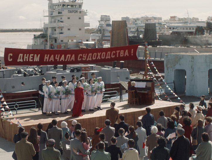 Кадр из фильма «Белый пароход», режиссер Инга Шепелева, 2025
