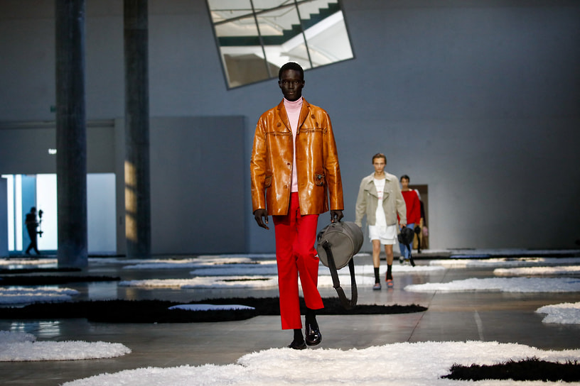 Показ коллекции Prada весна-лето 2026