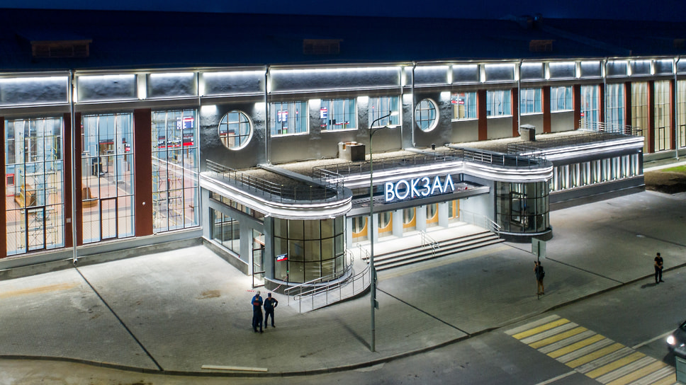 Ивановский железнодорожный вокзал в стиле конструктивизма, построенный по проекту архитектора Владимира Каверинского