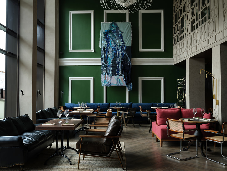 Ресторан в отеле «Алхимист»