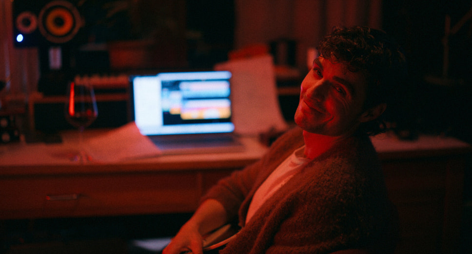 Кадр из фильма «Одно целое», режиссер Майкл Шэнкс, 2025