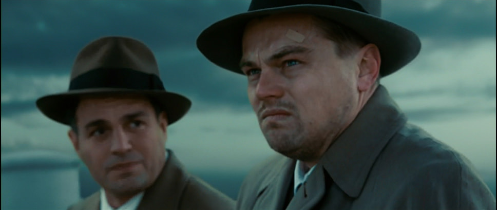 Леонардо Ди Каприо (справа) в фильме «Остров проклятых», режиссер Мартин Скорсезе, 2010