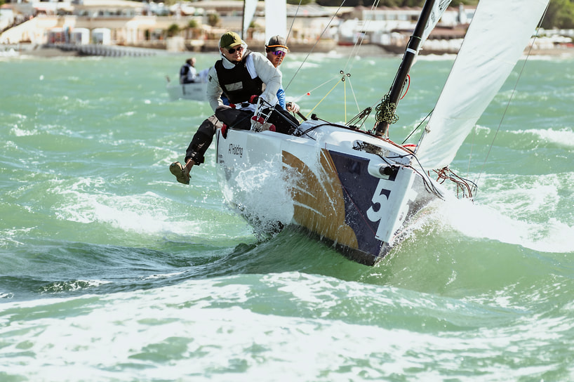 Заключительный этап бизнес-регаты «Коммерсантъ» в яхт-клубе Sochi Grand Marina