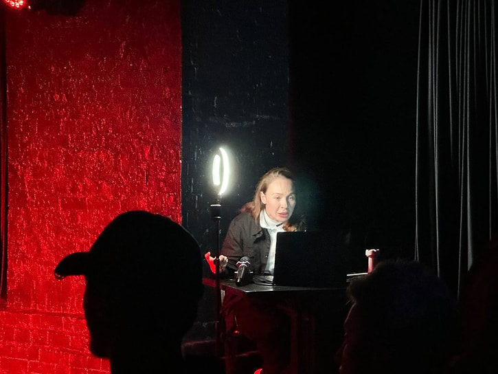 Сцена из спектакля «дИИалог» Театра Труда