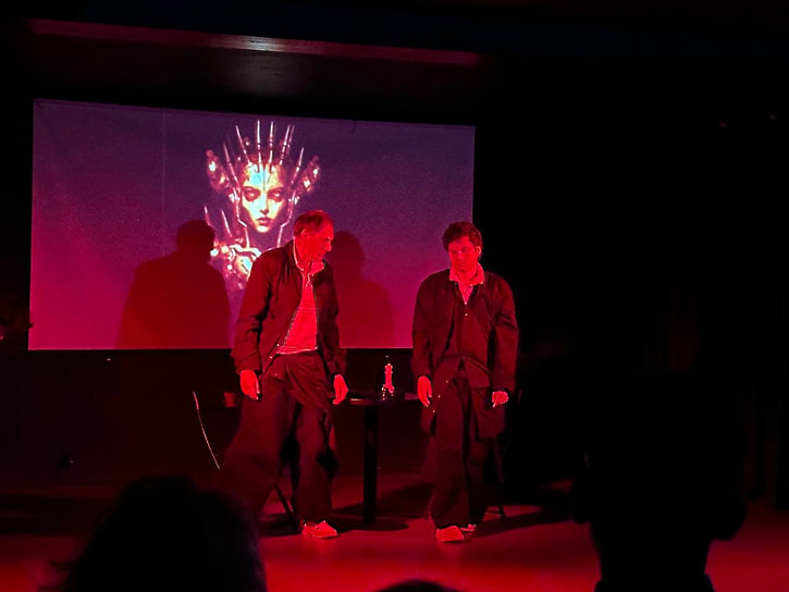 Сцена из спектакля «дИИалог» Театра Труда