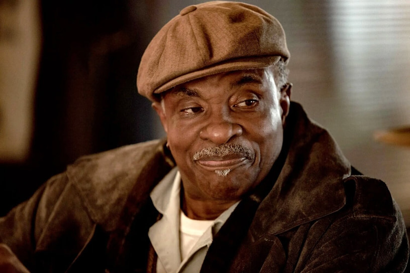 Кадр из сериала «Подноготная», режиссеры Стерлин Харджо, Мэйкон Блэр и Данис Гуле, 2025