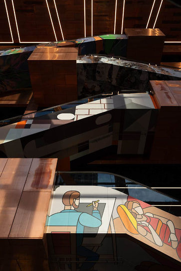 Эскалаторы в музее «Коллекция» в московском квартале «Зиларт»