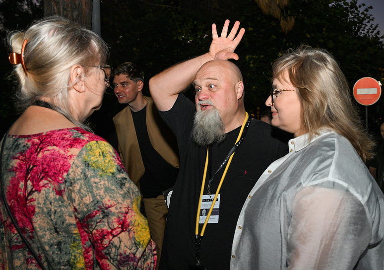 Режиссер Алексей Федорченко на открытии фестиваля актуального российского кино «Маяк»