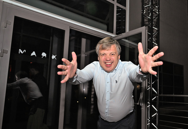 Продюсер Максим Добромыслов на открытии фестиваля актуального российского кино «Маяк»