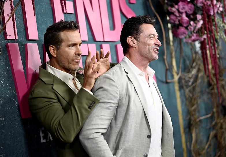 С актером Райаном Рейнольдсом на премьере фильма «Все закончится на нас», 2024 год