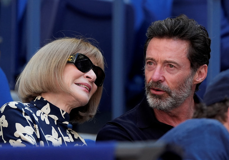 С главным редактором Vogue Анной Винтур на теннисном матче US Open, 2025 год