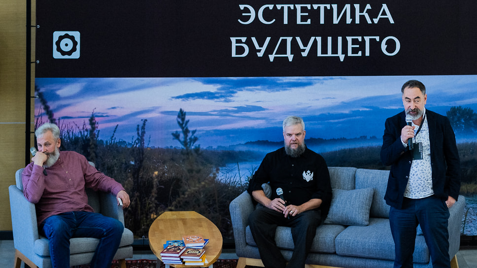 Создатель и руководитель института iSpring Юрий Усков (слева) и авторы проекта «Россия 2062» Борис Акимов (в центре) и Олег Степанов 