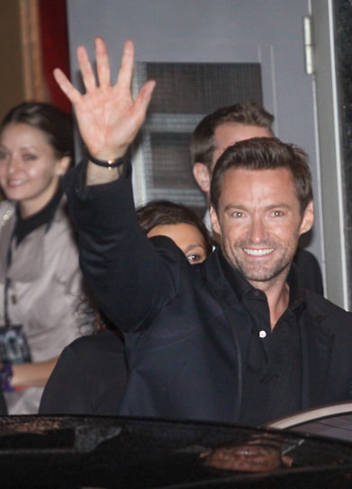 В 2011 году Хью Джекман посетил Россию и представил свой новый фильм «Живая сталь» в кинотеатре «Октябрь» 