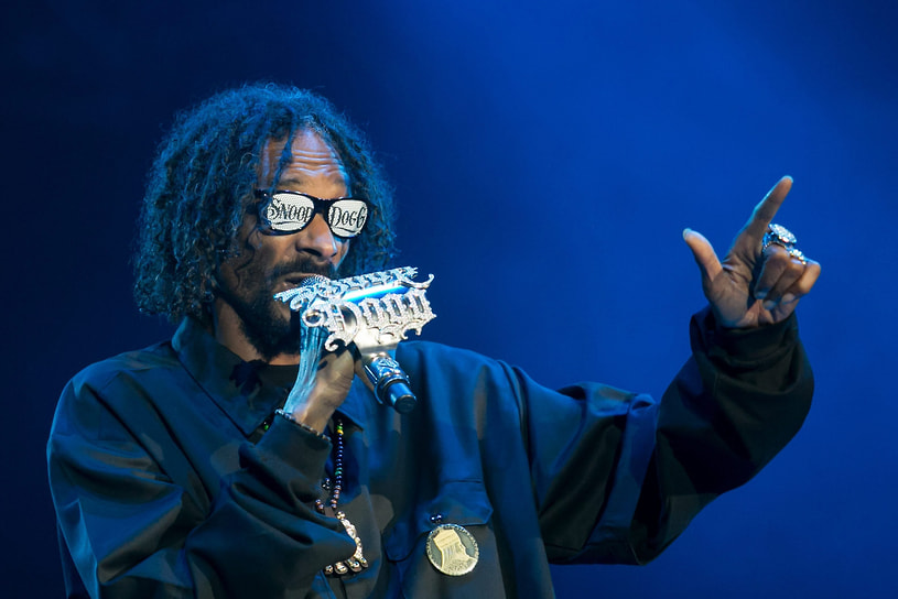 Рэпер активно занимается благотворительностью. Он организовал проект по сбору средств для бедных семей, живущих на Ямайке, Minds Garden: «Я был шокирован уровнем бедности и тем, что даже для детей нет нормального питания. Ни один ребенок не должен голодать»