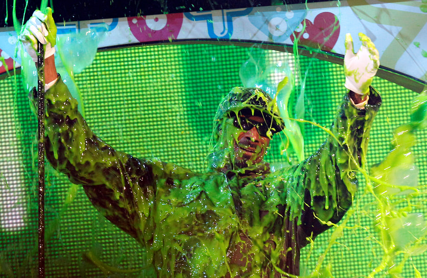 Среди коммерческих проектов рэпера своя марка одежды, обуви и наушников. В 2012 году он представил необычную книгу карманного формата — на листах для сигарет безвредными чернилами были написаны тексты его песен, а переплет был покрыт серной полоской, как на спичечных коробках