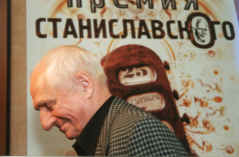 Художественным руководителем и главным режиссером «Ленкома» Марк Захаров был почти 50 лет, с 1973 по 2019 год 