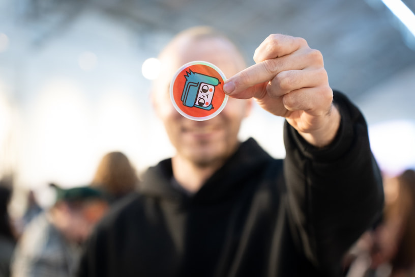 Осенний маркет современного искусства WIN-WIN на «Винзаводе»