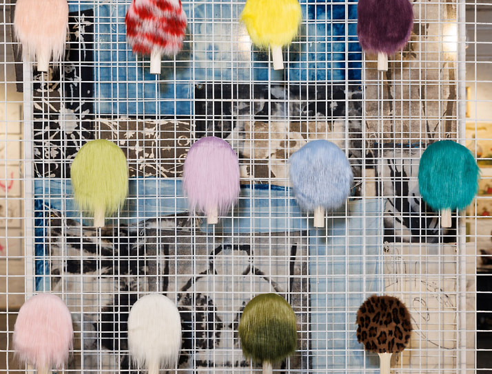 Осенний маркет современного искусства WIN-WIN на «Винзаводе»