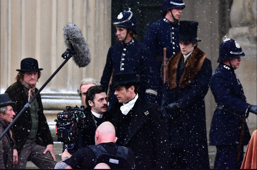 Кадр из сериала «Дом Гиннессов», режиссеры Том Шенкленд и Муния Аки, 2025