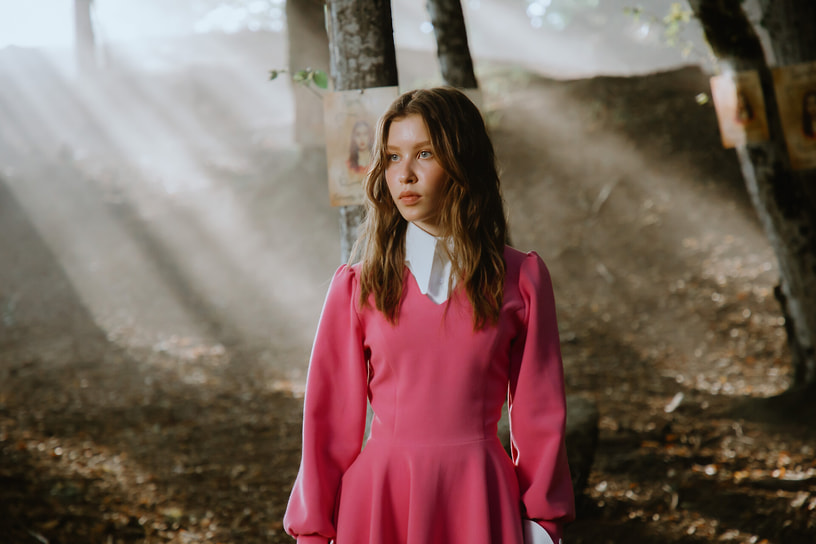 Кадр из фильма «Алиса в Стране чудес», режиссер Юрий Хмельницкий, 2025