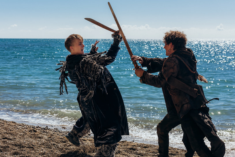 Кадр из фильма «Алиса в Стране чудес», режиссер Юрий Хмельницкий, 2025