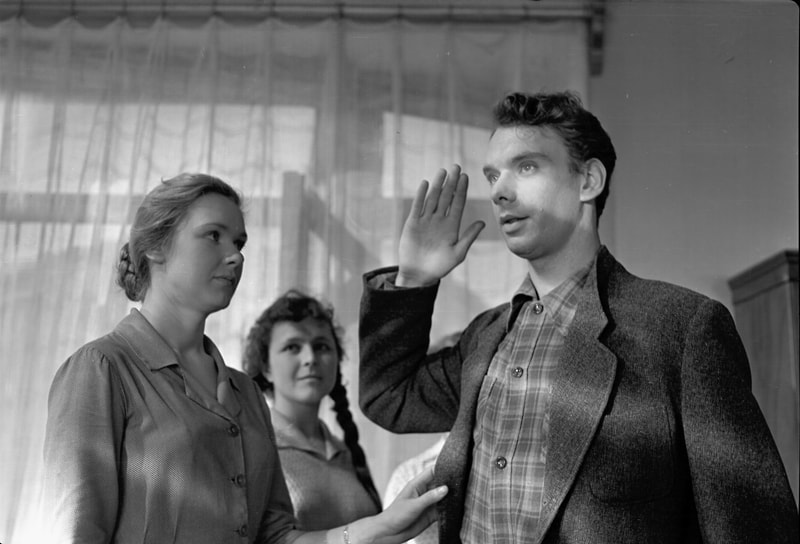 Кадр из фильма «Летят журавли», режиссер Михаил Калатозов, 1957