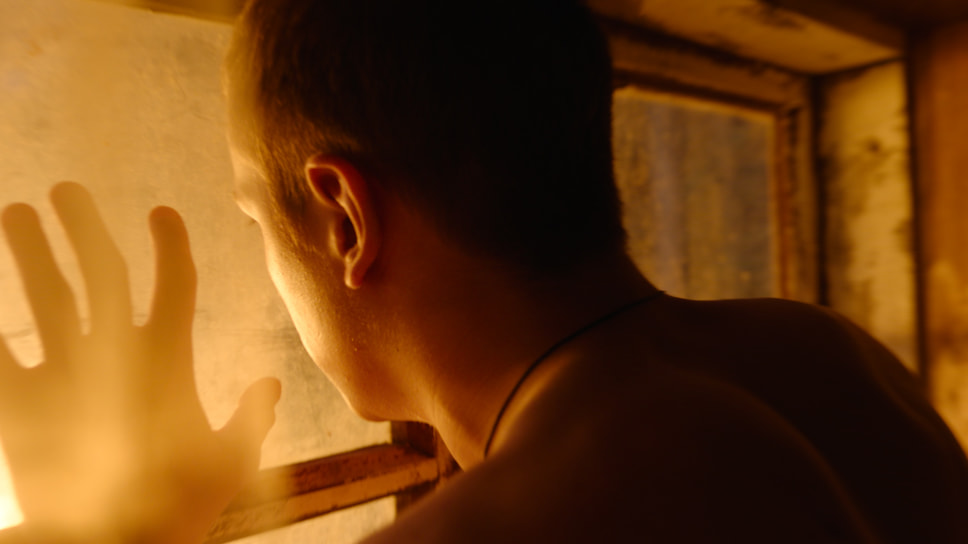 Кадр из фильма «Огненный мальчик», режиссер Надежда Михалкова, 2025