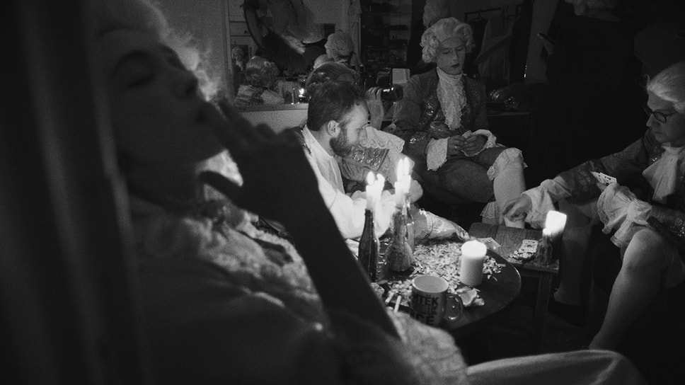 Кадр из фильма «Картины дружеских связей», режиссер Софья Райзман, 2025