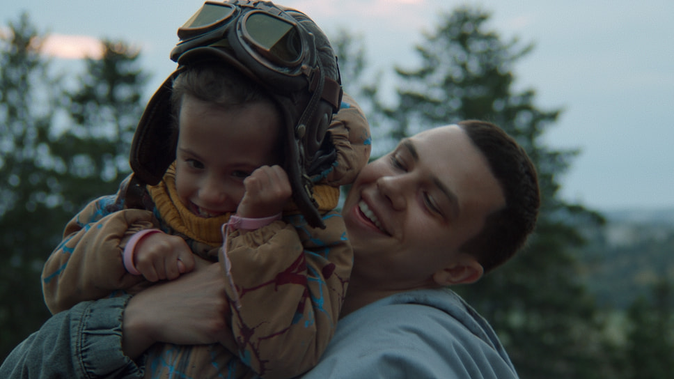 Кадр из сериала «Маяк», режиссер Иля Малахова, 2025