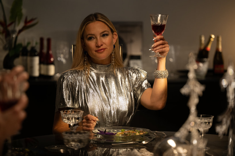 Кадр из фильма «Оболочка», режиссер Макс Мингелла, 2024