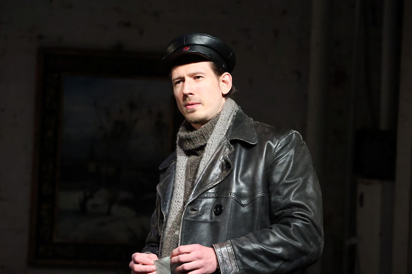 Сцена из спектакля «Доктор Живаго», режиссер Саша Толстошева