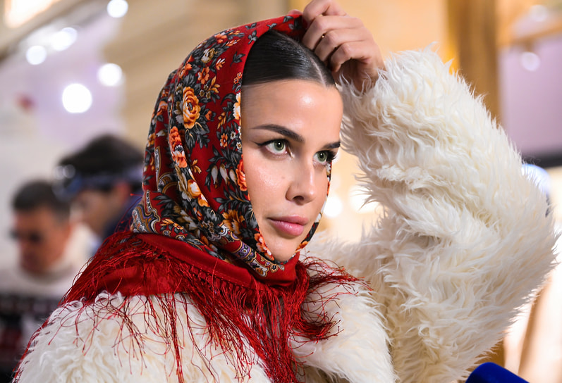 Певица Татьяна Куртукова на модном показе иностранных брендов «Боско»