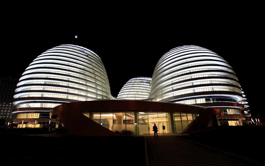 Торгово-офисный центр Galaxy Soho в Пекине, 2012 год