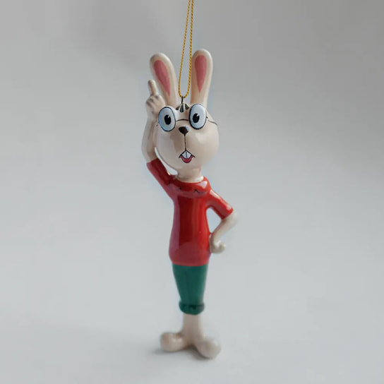 Елочная игрушка «Кролик» из коллекции «Герои Союзмультфильма» от Ярославской керамической мануфактуры
