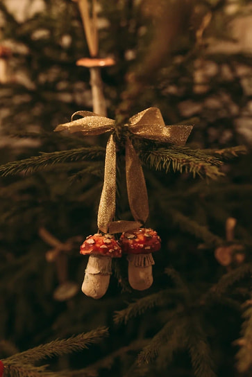 Елочная игрушка «Мухомор малыш» от Morena Ceramics