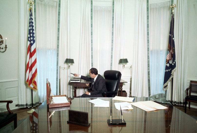 Начало эпохи Ричарда Никсона: президент США в свой первый рабочий день, 1969