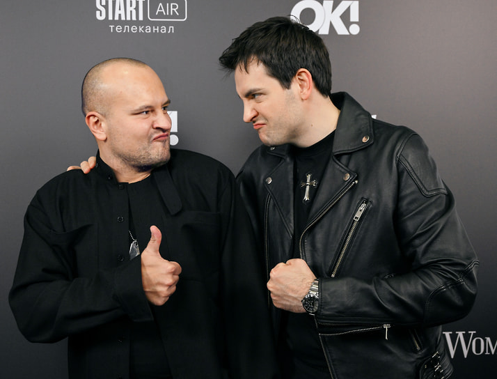 Участники группы «Те100стерон» Андрей Бирбичадзе (слева) и Валери Бирбичадзе на вручении музыкальной премии Жара Media Awards на Live Арене