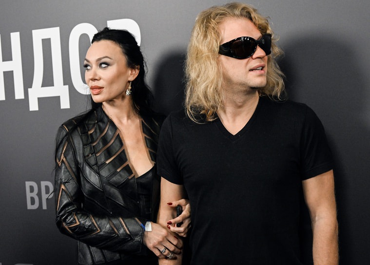 Певцы Алиса Огородникова и Роман Архипов на вручении музыкальной премии Жара Media Awards на Live Арене