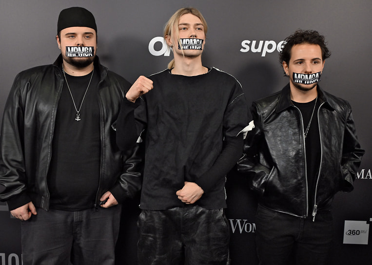 Белорусское поп-рэп-трио uniqe, nkeeei и Artem Shilovets, ставшее одним из главных открытий последних лет, представило третий студийный альбом Glamour