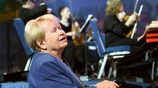 Она не может иначе